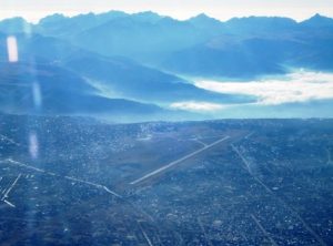 Из аэропорта Ла-Пас самолётам приходится взлетать с почти пустыми баками