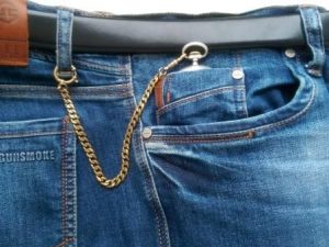 Какая польза от «кармана в кармане» джинсов?