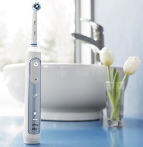 Электрическая зубная щетка – идеальное средство для ухода за полостью рта
