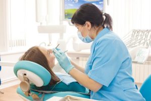 Профилактический осмотр у стоматолога: своевременное выявление и лечение заболеваний зубов