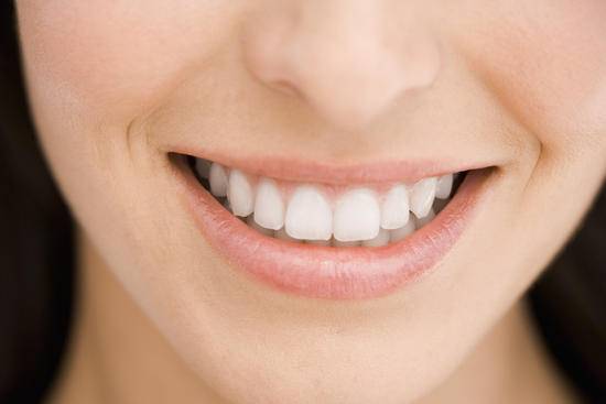 Протезирование зубов: преимущества и особенности услуги